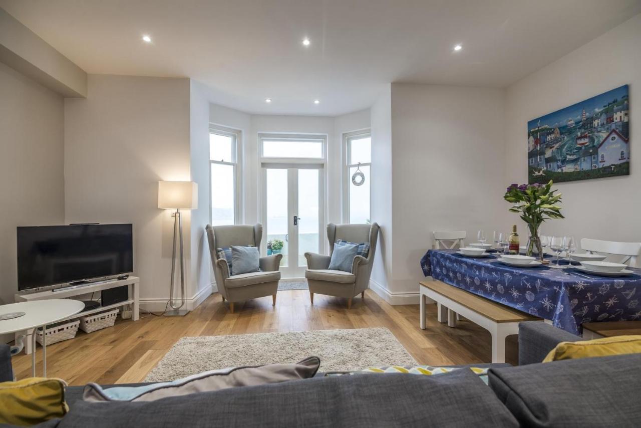 Sea Legs - 2 Bedroom Apartment - Tenby Eksteriør billede