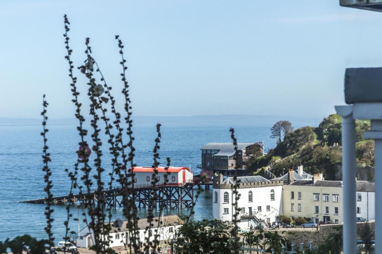 Sea Legs - 2 Bedroom Apartment - Tenby Eksteriør billede